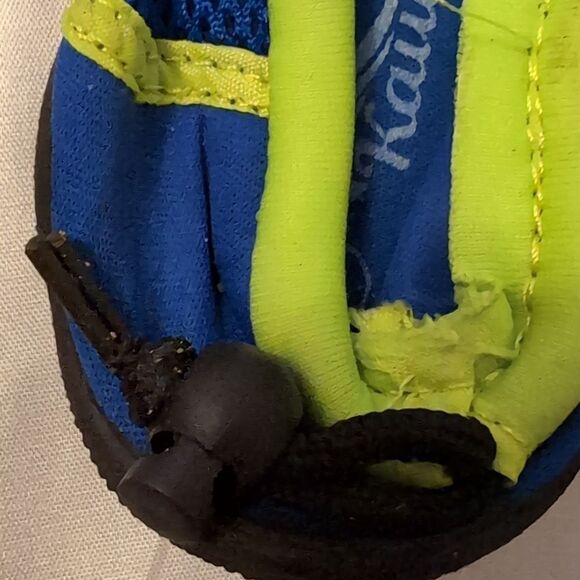 Blue and Green Water Shoes Slip-On Design Size Women 7 - Picture 3 of 5